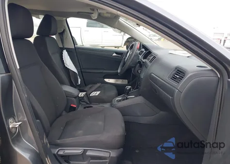 2016 Volkswagen Jetta 1.4T S z USA, uszkodzony, nr VIN 3VW267AJ4GM354020